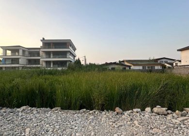 فروش زمین ۴۰۰ متری داخل بافت مسکونی و سند دار چمستان | ۴۰۰ متر