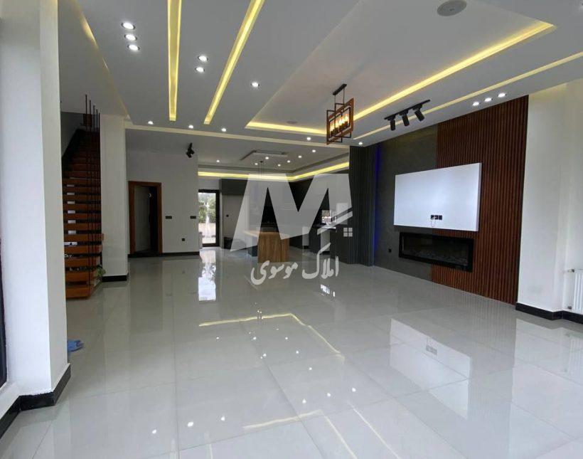 فروش ویلا دوبلکس استخر داخلی و سند دار نور | ۳۰۰ متر