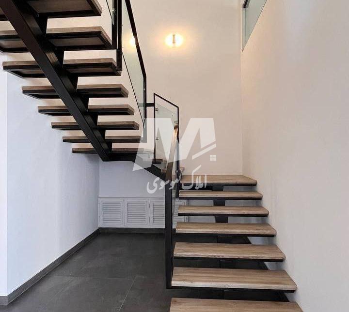 خرید ویلا دوبلکس استخردار و سند تک برگ رویان | ۴۲۰ متر