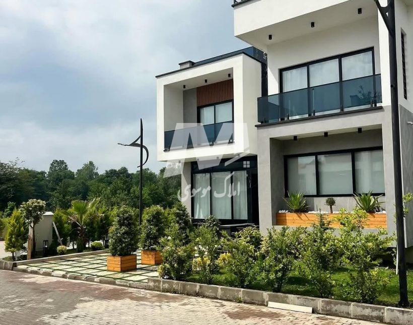 خرید ویلای مدرن دوبلکس با استخر داخل شهرک در گنجیاب نور | ۴۰۰ متر