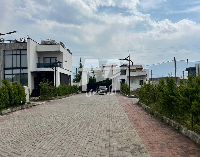 خرید ویلای مدرن دوبلکس با استخر داخل شهرک در گنجیاب نور | ۴۰۰ متر