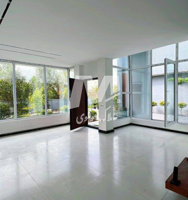 خرید ویلا مدرن و لاکچری استخر دار ۳۰۰ متر بنا آپادانا | ۲۱۰ متر