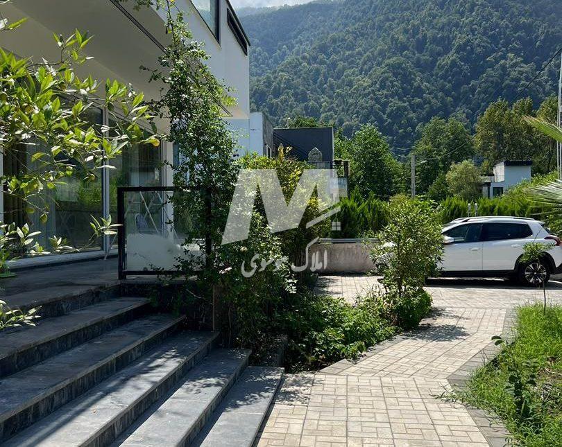 فروش باغ ویلا 400 متری استخردار در منطقه مزگاه نوشهر | 400 متر