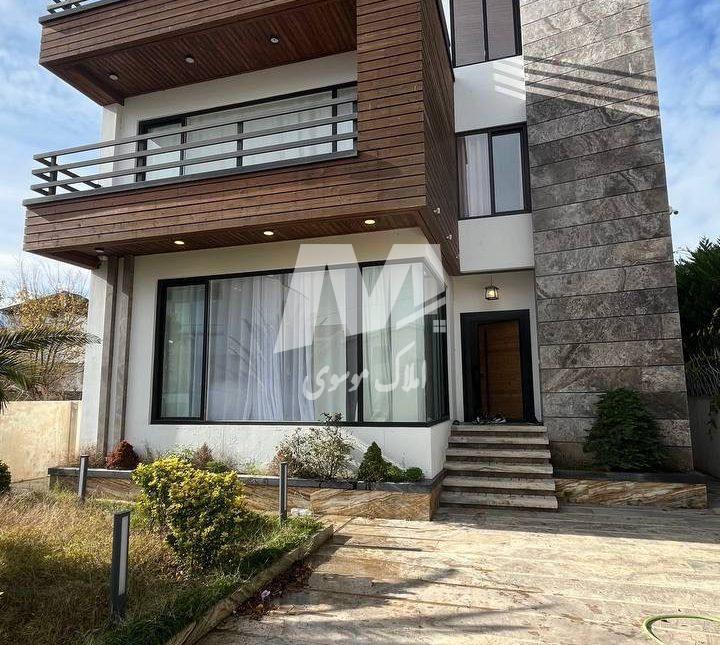 خرید ویلای دوبلکس مدرن با استخر داخلی در الیمالات نور | ۳۰۰ متر