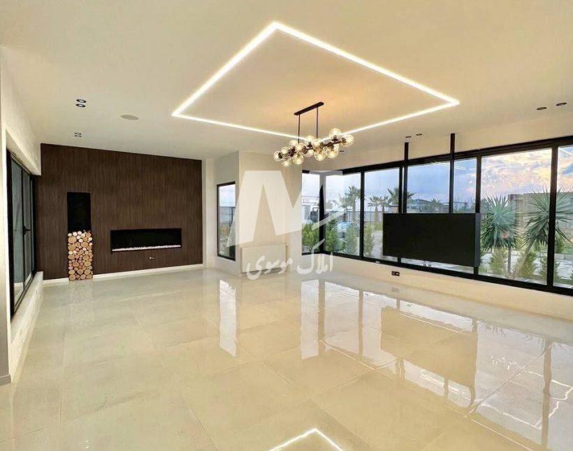 خرید ویلای مدرن هوشمند با استخر روباز در نعمت‌آباد چمستان | ۳۰۰ متر