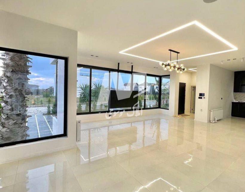 خرید ویلای مدرن هوشمند با استخر روباز در نعمت‌آباد چمستان | ۳۰۰ متر