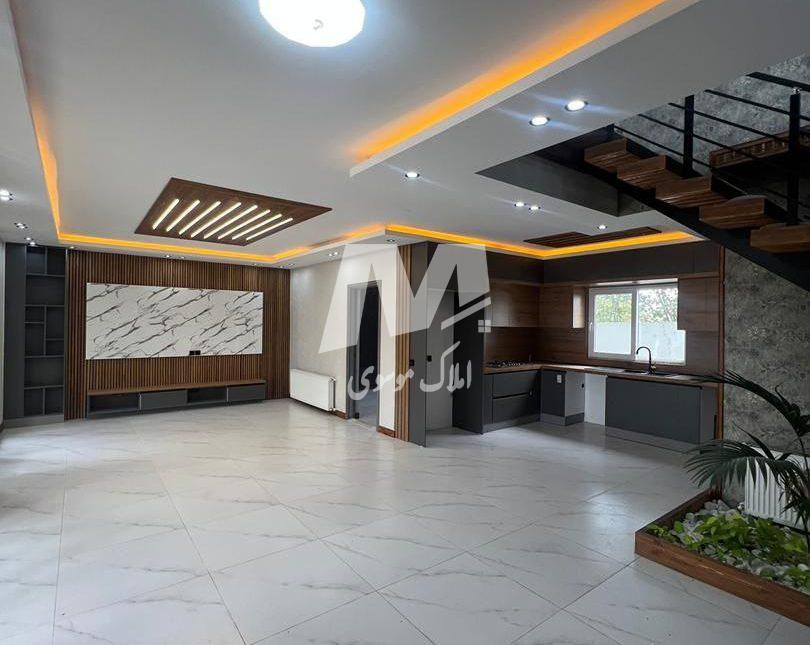 خرید ویلا شیک و لاکچری شهرکی ۲۵۰ متر بنا جاده دریا | 300 متر