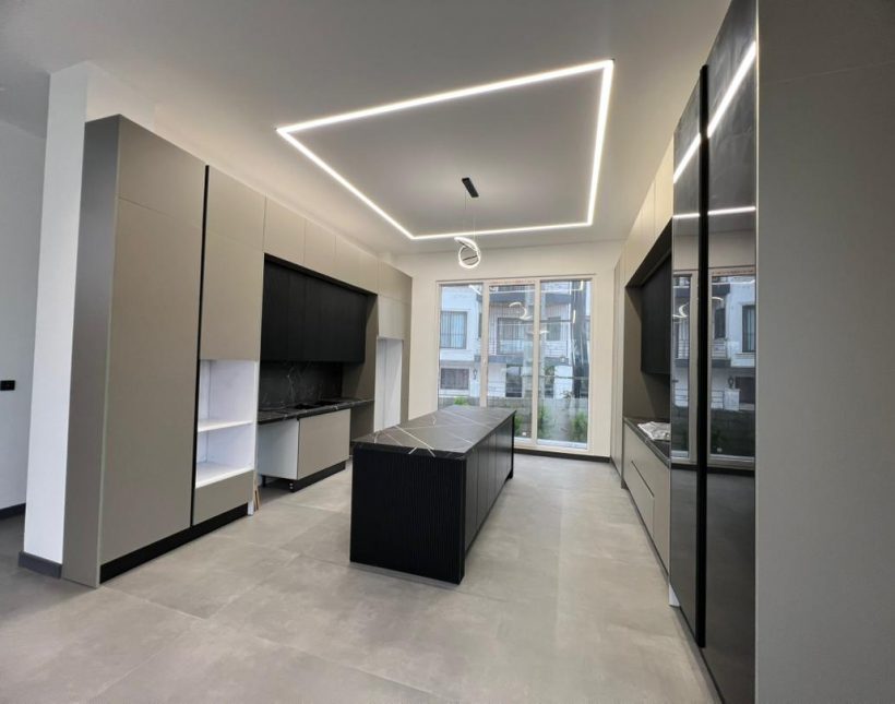 خرید ویلا دوبلکس استخردار سیسنگان | ۴۵۰ متر