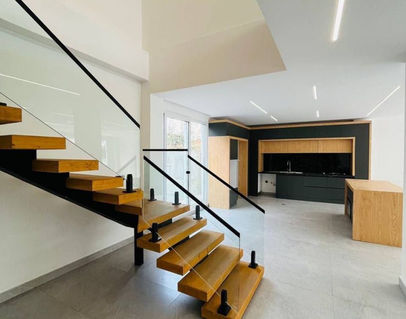 فروش ویلا دوبلکس مدرن در شمال منطقه نور 300 متری استخردار | ۳۰۰ متر