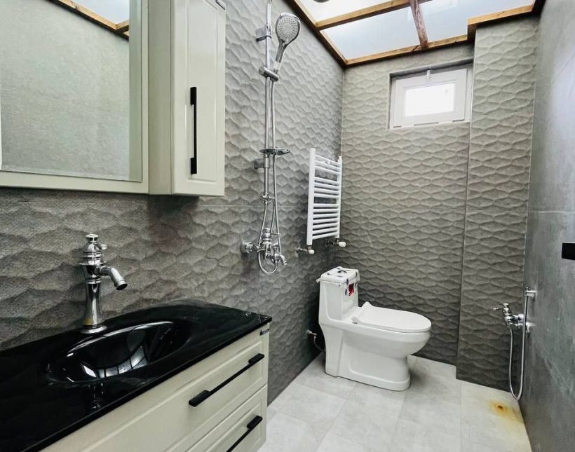 فروش ویلا دوبلکس مدرن در شمال منطقه نور 300 متری استخردار | ۳۰۰ متر