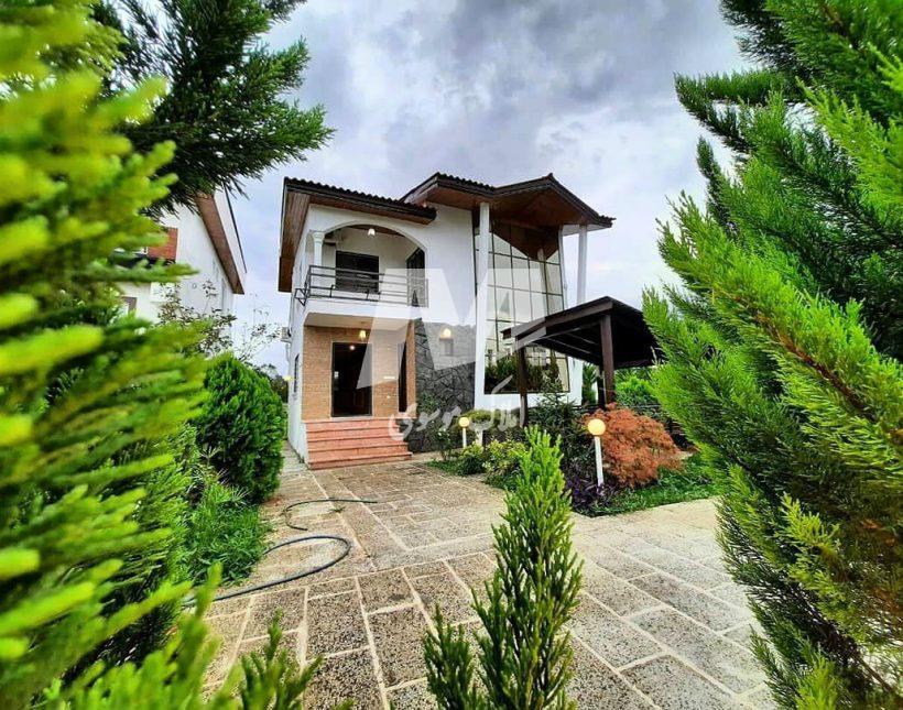 خرید ویلا باغ ۳۷۰ متری قطعه ۱ جنگل در بلویج چمستان | ۳۷۰ متر