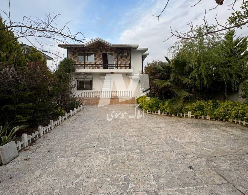 خرید ویلا دوبلکس دسترسی عالی مدارک کامل 370 متری نور | 370 متر