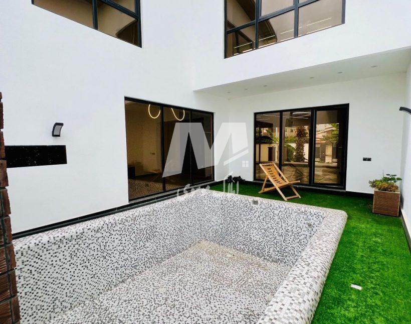 باغ ویلا 280 متری استخرچهار فصل سند ششدانگ منطقه اپادانا چمستان | 280 متر