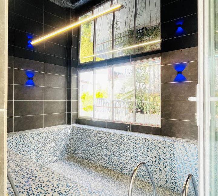 خرید ویلا قطعه یک جنگل با آسانسور در دشت نور نور | ۳۷۰ متر