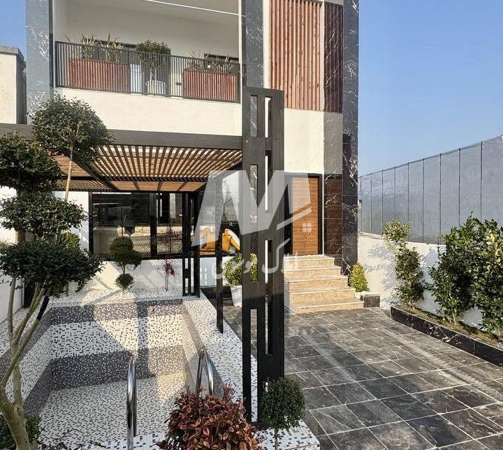 خرید ویلا ۲۳۰ متری استخردار لوکیشن قوی با امنیت بالا نعمت آباد چمستان | ۲۳۰ متر