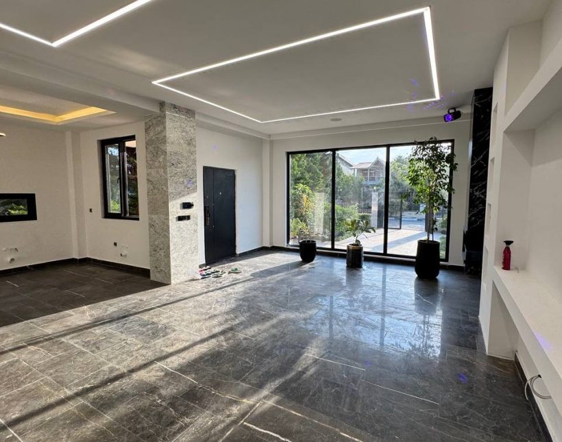 خرید ویلا ۳۰۰ متری نما سنگ آپادانا چمستان | ۳۰۰ متر