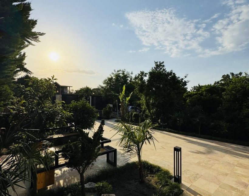 خرید ویلا ۳۰۰ متری نما سنگ آپادانا چمستان | ۳۰۰ متر