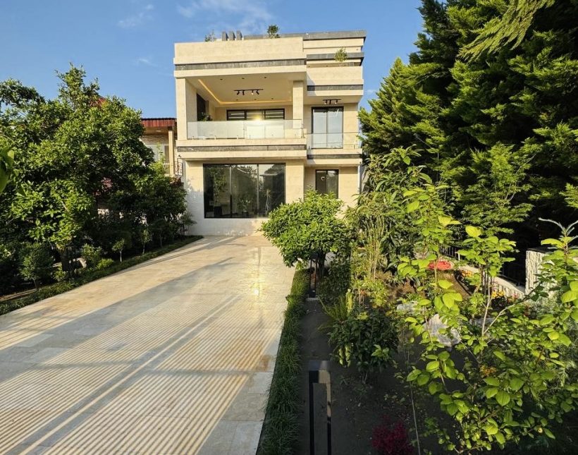 خرید ویلا ۳۰۰ متری نما سنگ آپادانا چمستان | ۳۰۰ متر