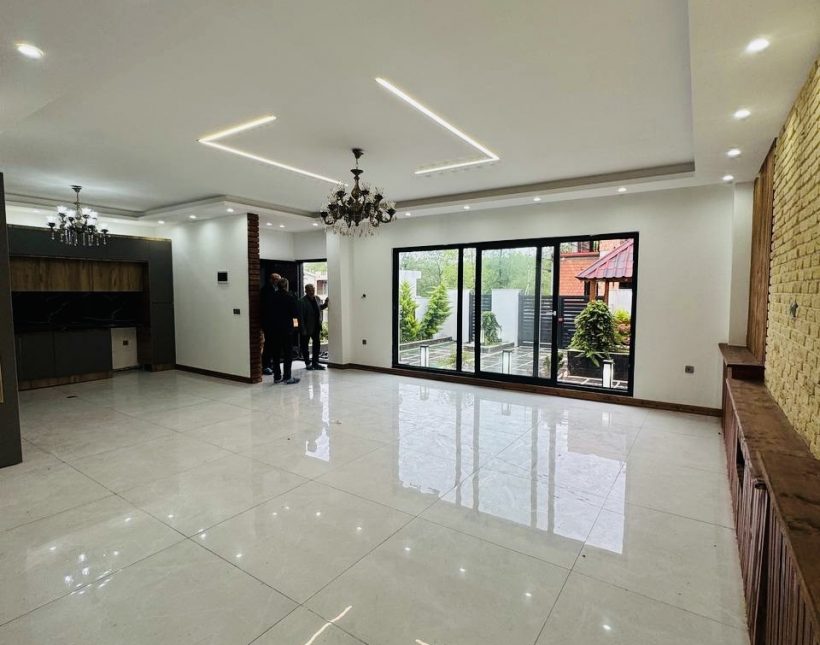 خرید ویلا در چمستان همصفا ۲۷۰ متری اسناد مدارک کامل | ۲۷۰ متر