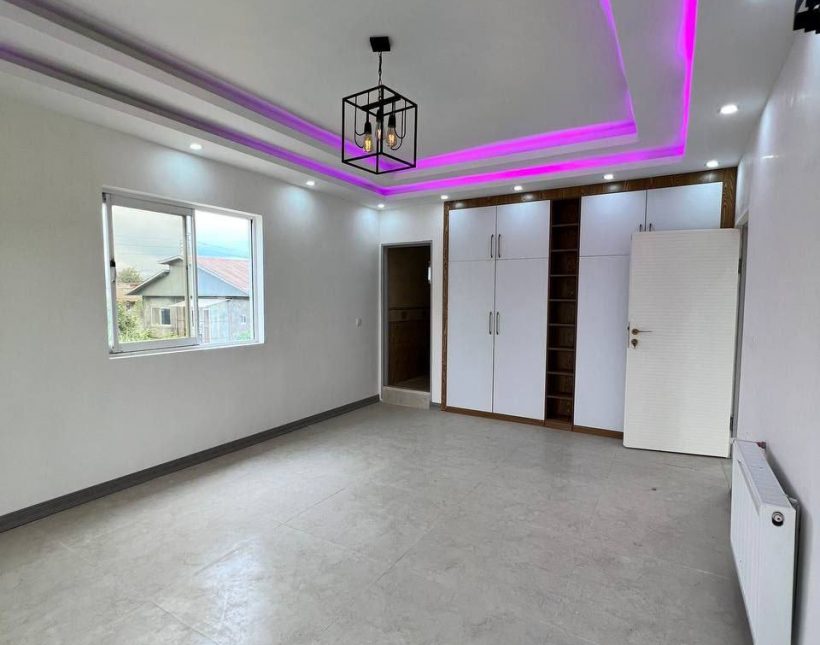 خرید ویلا کاخ ۳۸۰ متری نما سنگ رومی منطقه برند امیرآباد | ۳۸۰ متر