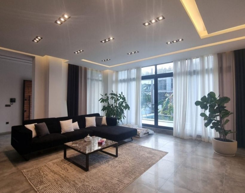 خرید ویلا دوبلکس استخردار و مبله رویان | ۳۰۰ متر