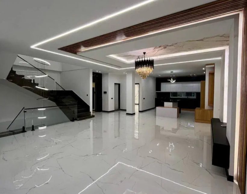 فروش ویلا تریپلکس نوساز و مستقل چمستان | ۲۵۰ متر