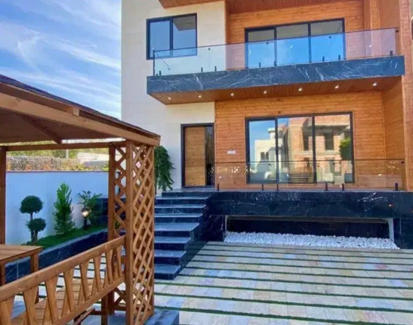 خرید ویلا دوبلکس مستقل و جکوزی دار چمستان | ۲۵۰ متر
