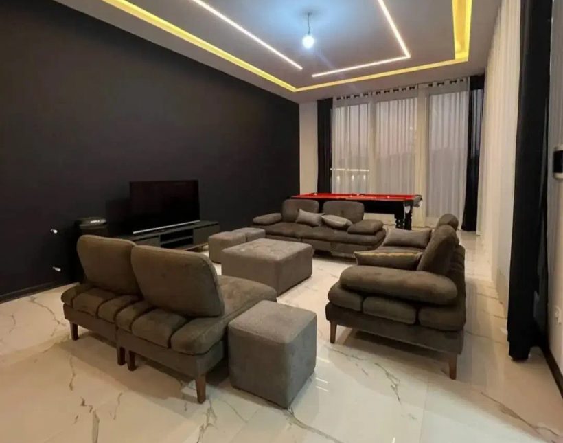 فروش ویلا باغچه استخردار و فول فرنیش چمستان | ۲۸۰ متر