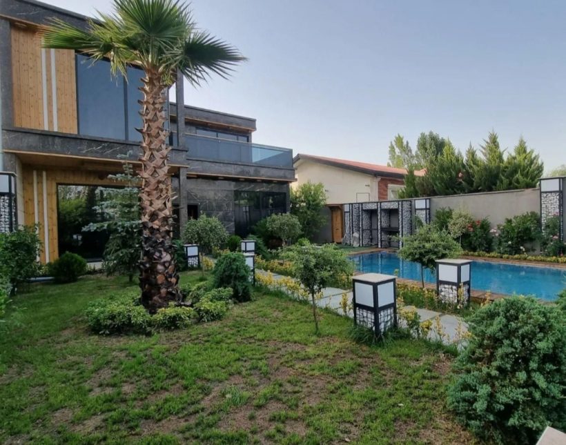 خرید ویلا دوبلکس استخر دار و سند دار نور | ۲۶۰ متر