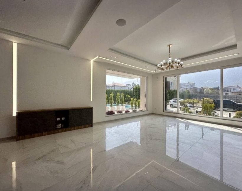 خرید ویلا دوبلکس استخردار و مدرن رویان | ۳۵۰ متر