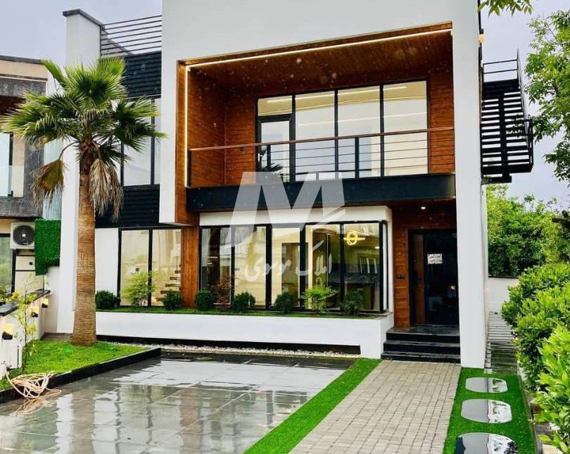 خرید ویلا تریبلکس ۳۷۰ متری نزدیک دریا و جنگل چمستان باریکلا | ۳۷۰ متر