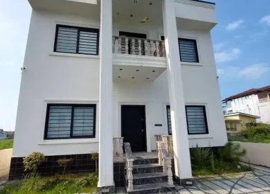 فروش کاخ ویلا فول فرنیش و سند تک برگ نور | ۲۴۰ متر