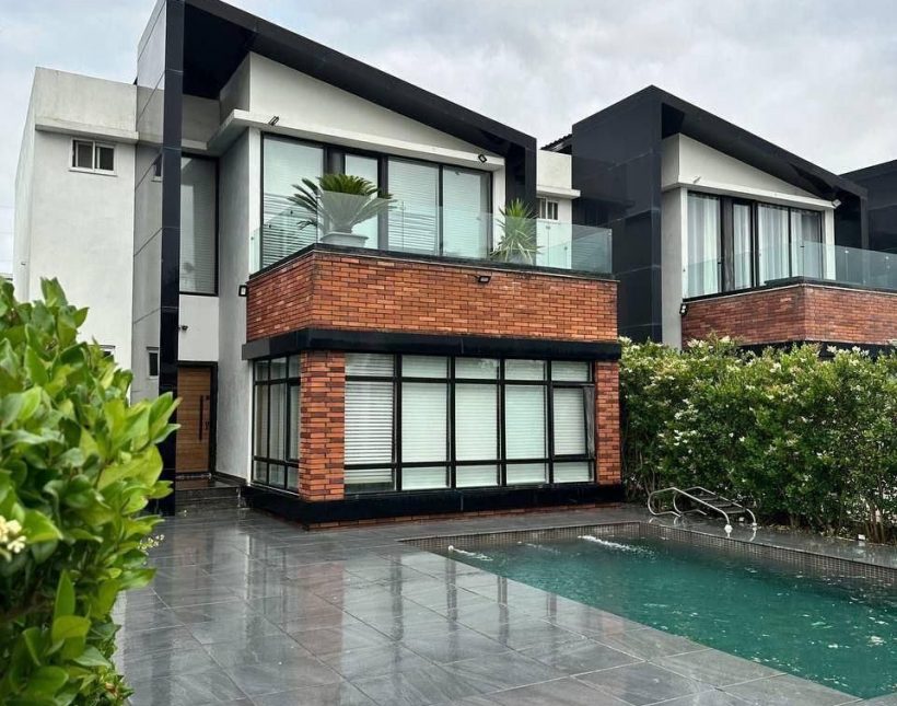 فروش ویلا دوبلکس استخر دار و مبله چمستان | ۲۸۰ متر