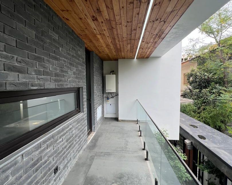 فروش ویلا با معماری مدرن در موقعیت عالی | 300 متر