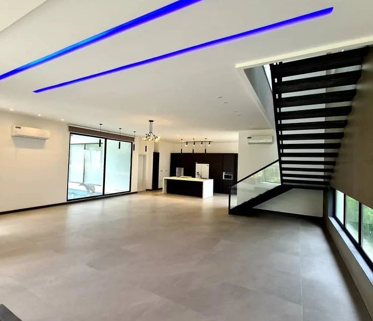 فروش ویژه ویلا مدرن با ۴۰۰ متر بنا در لتینگان نوشهر | ۶۰۰ متر