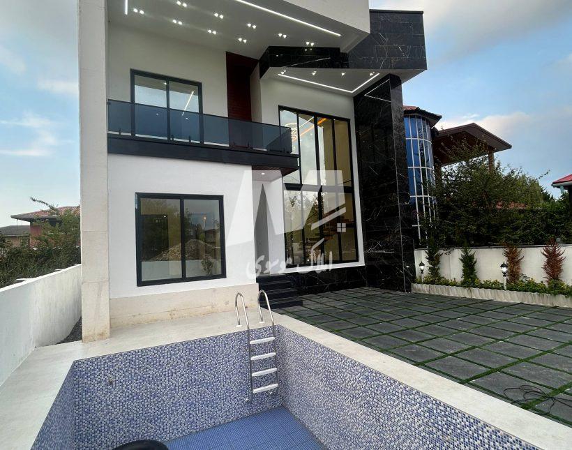 خرید ویلا ۲۵۰ متری در نور نوساز با سند و امکانات کامل | 250 متر