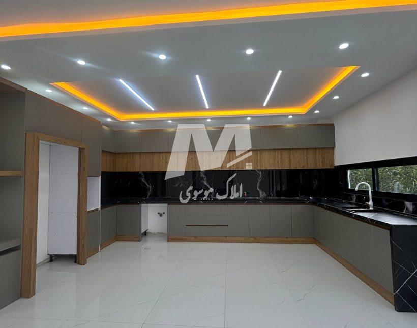 خرید ویلا ۲۵۰ متری در نور نوساز با سند و امکانات کامل | 250 متر