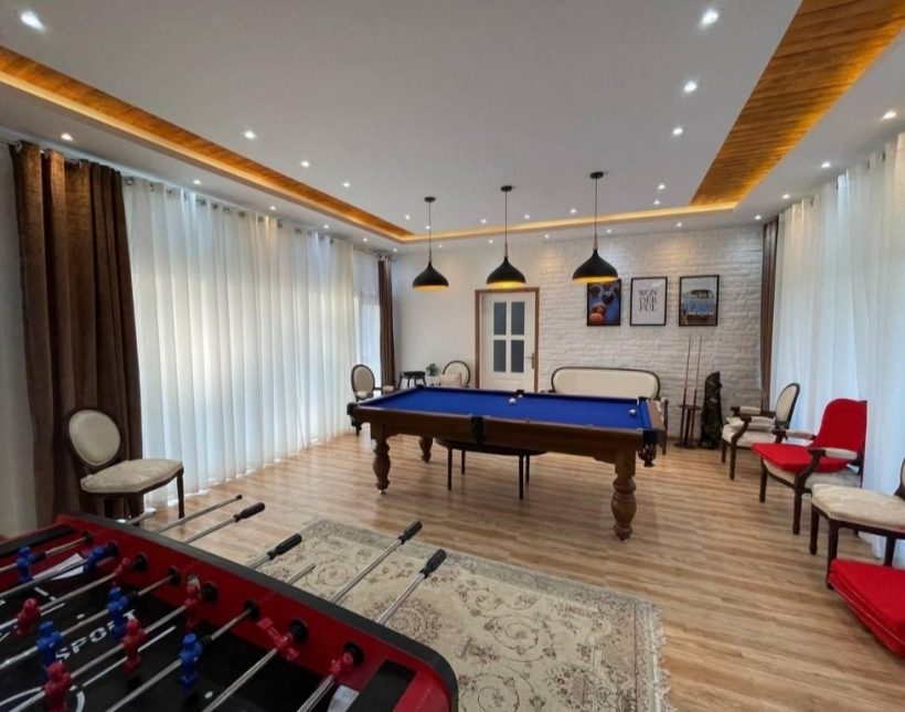 خرید ویلا تریبلکس مدرن ۶۰۰ متری استخر داخلی مبله | ۶۰۰ متر