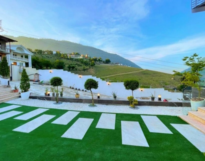 خرید ویلا تریبلکس مدرن ۶۰۰ متری استخر داخلی مبله | ۶۰۰ متر