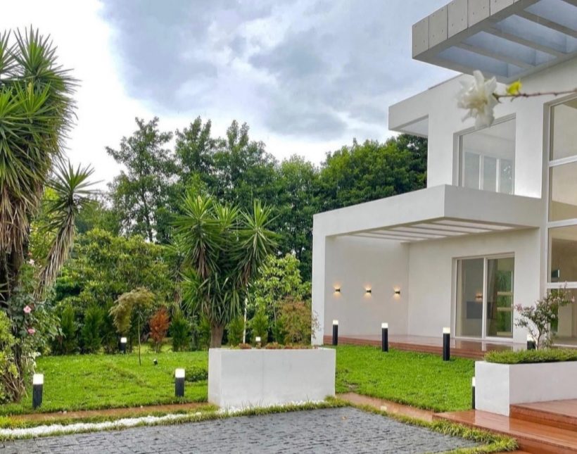 خرید ویلا دوبلکس مدرن استخردار شهرکی مدارک تکمیل | ۴۰۰ متر