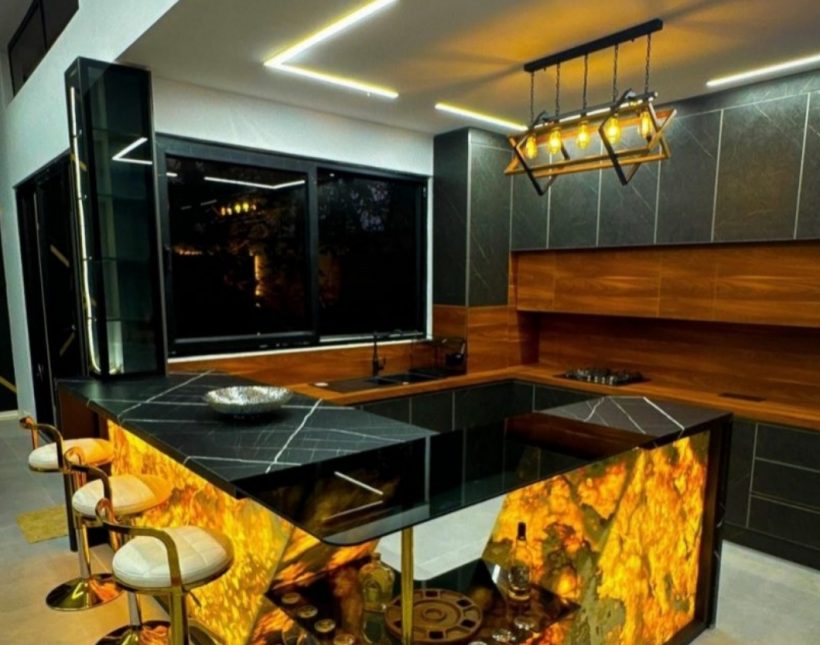 خرید ویلا فلت هوشمند استخردار ۳۰۰ متری فول مبله سند تک برگ | ۳۰۰ متر