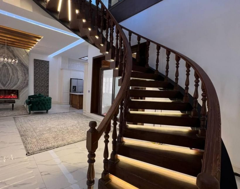 خرید ویلا سعادت آباد چمستان ۵۰۰ متری مدرن استخردار | ۵۰۰ متر