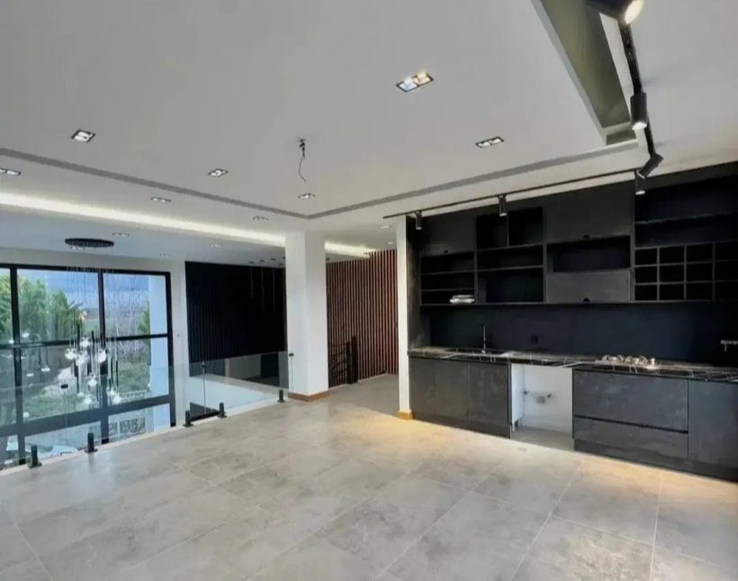 خرید ویلا همصفا چمستان ۳۰۰ متری مدرن هوشمند استخردار | ۳۰۰ متر