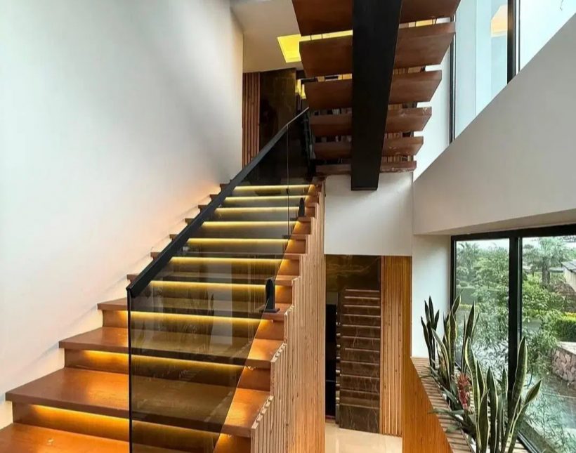 خرید ویلا جوربند چمستان ۳۰۰ متری مدرن استخر داخلی | ۳۰۰ متر