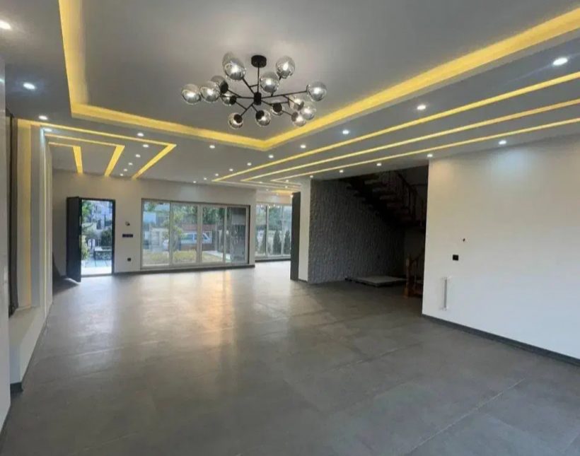 خرید ویلا همصفا چمستان دوبلکس استخردار شهرکی جنگلی | ۳۰۰ متر