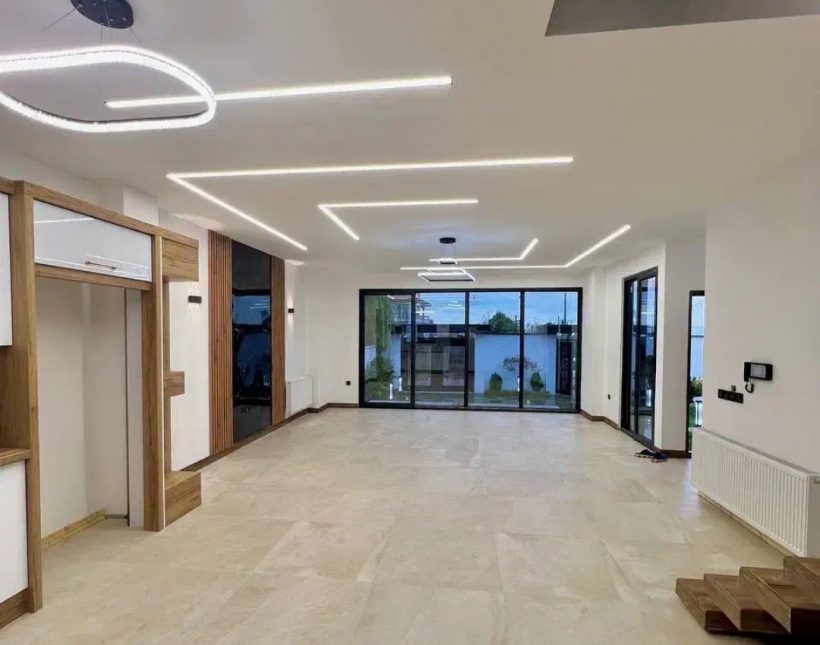 خرید اقساطی ویلا الیمالات نور ۳۰۰ متری مدرن شهرکی | ۳۰۰ متر