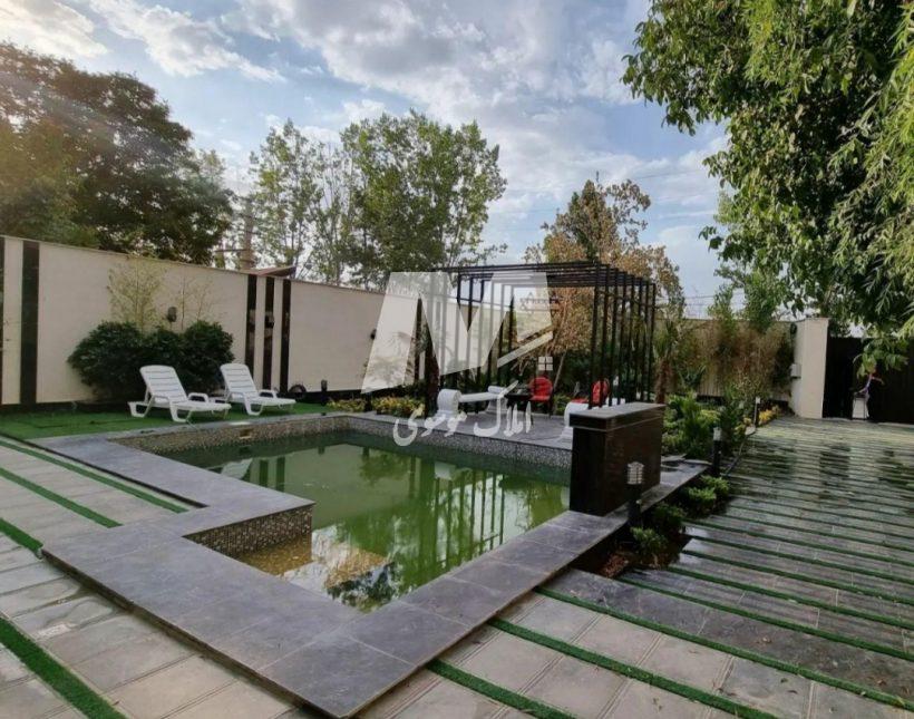 خرید ویلا در نور ۳۰۰ متری مدرن هوشمند استخردار شهرک برند | ۳۰۰ متر