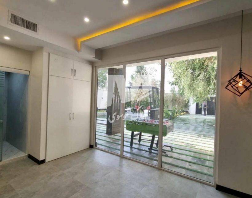 خرید ویلا در نور ۳۰۰ متری مدرن هوشمند استخردار شهرک برند | ۳۰۰ متر