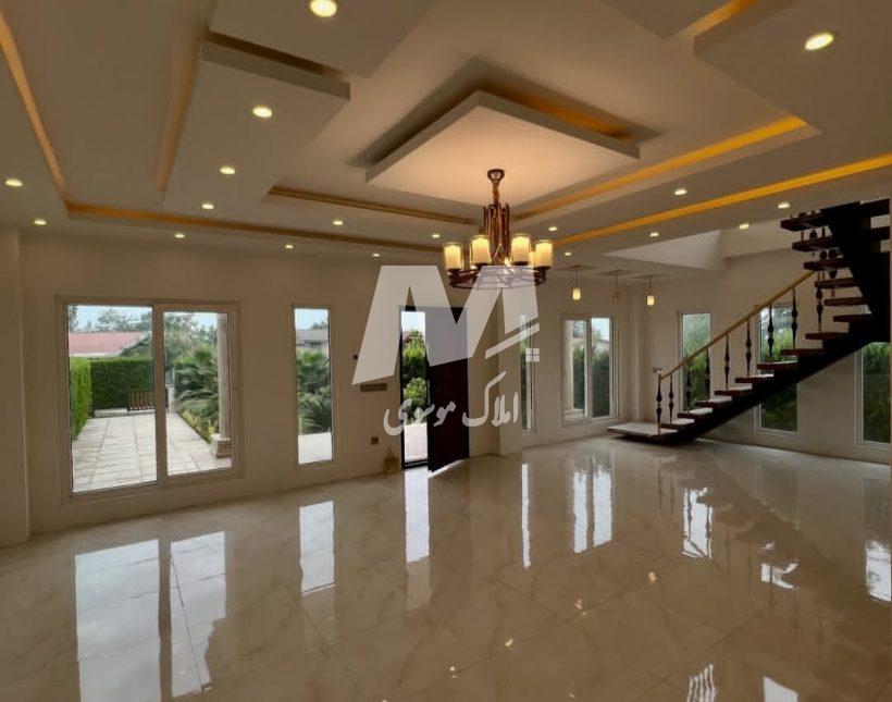 خرید ویلا در نور ۴۰۰ متری کلاسیک نما سنگ شهرک برند جنگلی | ۴۰۰ متر