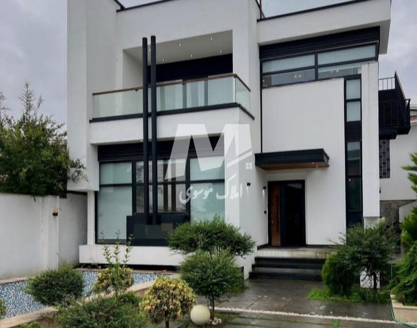 خرید ویلا الیمالات نور ۳۰۰ متری مدرن استخردار فول مبله شهرکی | ۳۰۰ متر